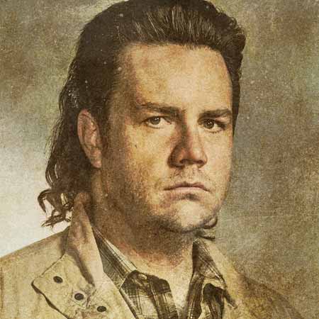 Актер Джош МакДермитт